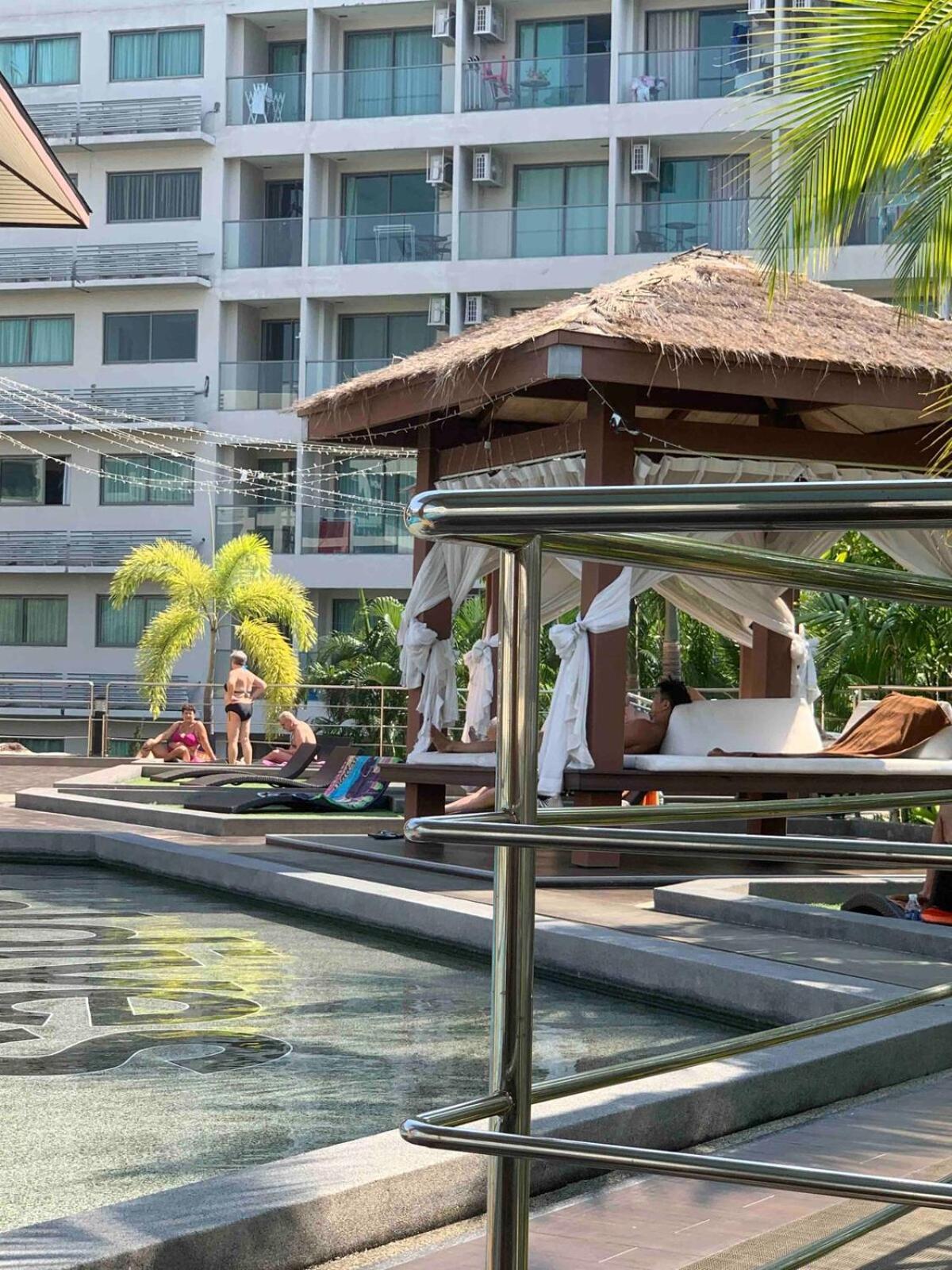 Laguna Beach Resort Maldives 乔木提恩海滩 外观 照片